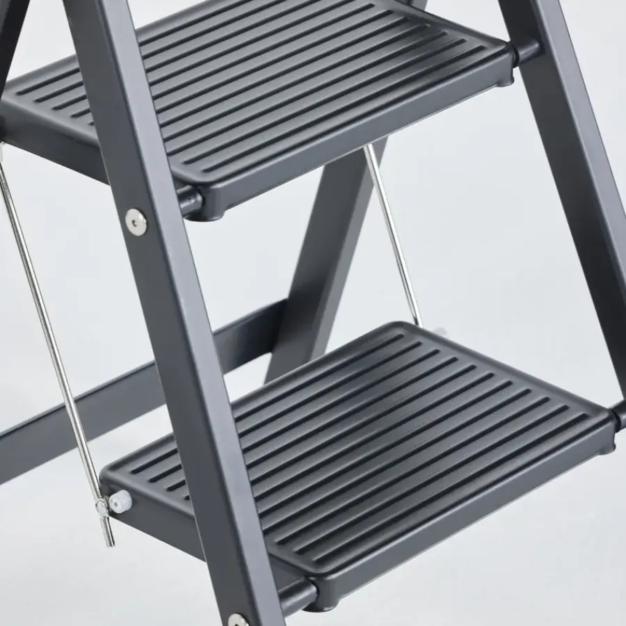 Altrex huishoudtrap Giant 2 treden zwart Outlet