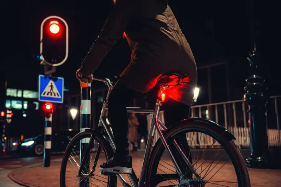 AXA achterlicht Greenline LED - usb oplaadbaar Best