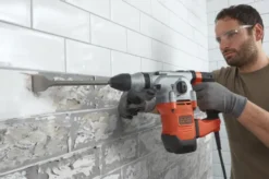 BLACK+DECKER Boorhamer BEHS03K-QS