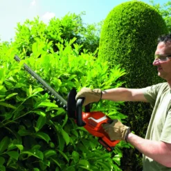 BLACK+DECKER 18V heggenschaar GTC1845L20 incl. 2.0Ah accu Outlet