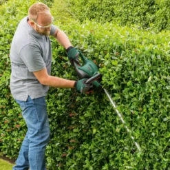 Bosch heggenschaar Universal HedgeCut 60cm Clearance
