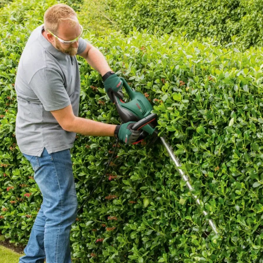 Bosch heggenschaar Universal HedgeCut 60cm Clearance