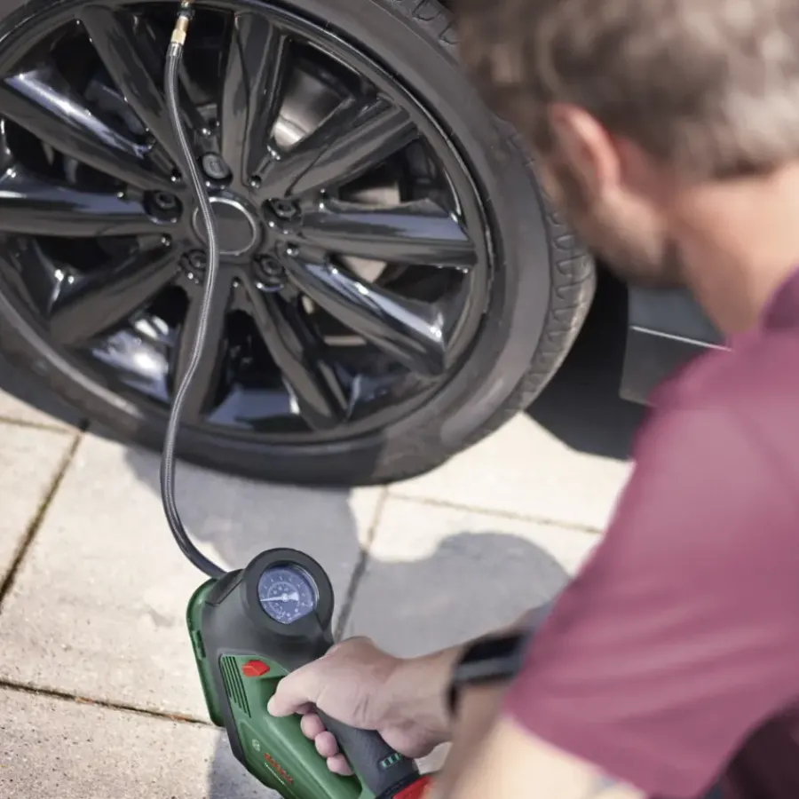 Bosch 18V luchtpomp UniversalPump (zonder accu) Outlet