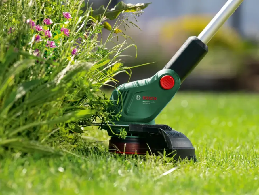 Bosch 18V trimmer Universal (zonder accu) Clearance