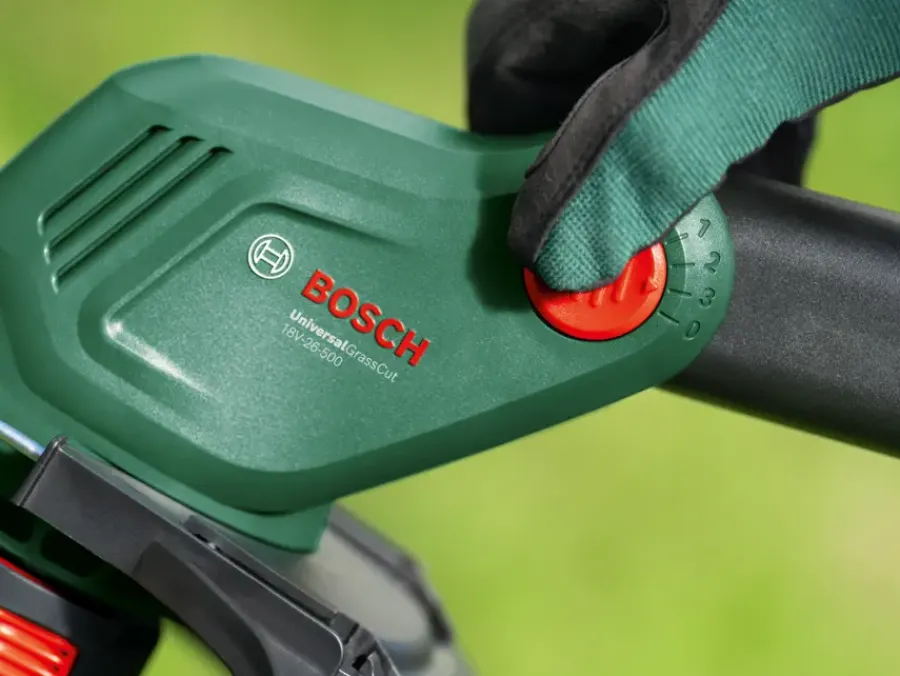 Bosch 18V trimmer Universal (zonder accu) Clearance