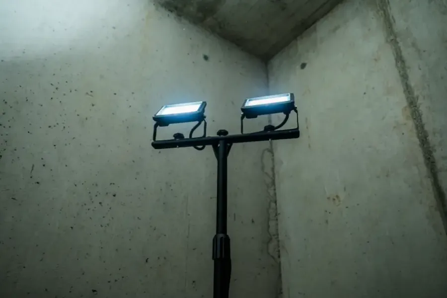 Brennenstuhl bouwlamp Jaro op statief 2x 20 W Hot