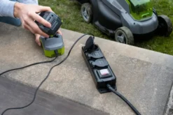 Brennenstuhl Stekkerdoos 3-voudig met schakelaar IP44 2 meter Hot