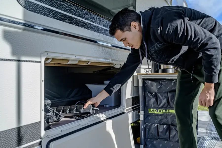 Brennenstuhl Super Solide stekkerdoos 4V met deksel IP44 zwart 2 meter snoer Online