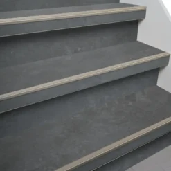 Kleurstaal Firststep Traprenovatie Laminaat Steen Antraciet