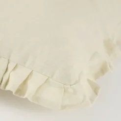 Kussen ruffled beige - l55xb35xh10cm
