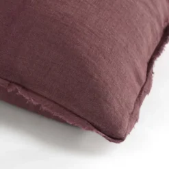 Kussen ruffled bordeaux 35 x 25 cm