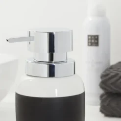 Sealskin Sphere zeepdispenser porselein zwart