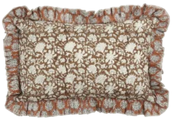 Sierkussen bloemen donker bruin - l55xb35xh10cm