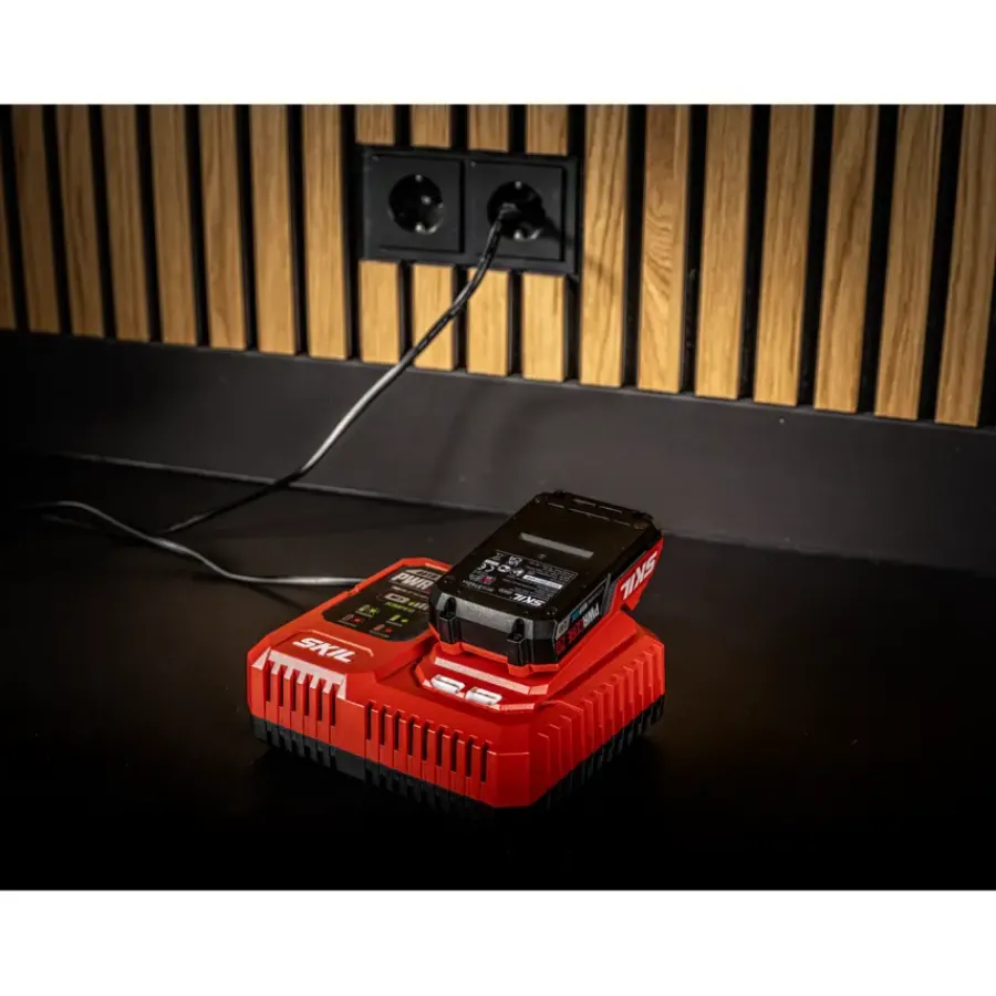 SKIL 20V startset accu 2.0Ah USB-C + PD-lader 3143AA Hot