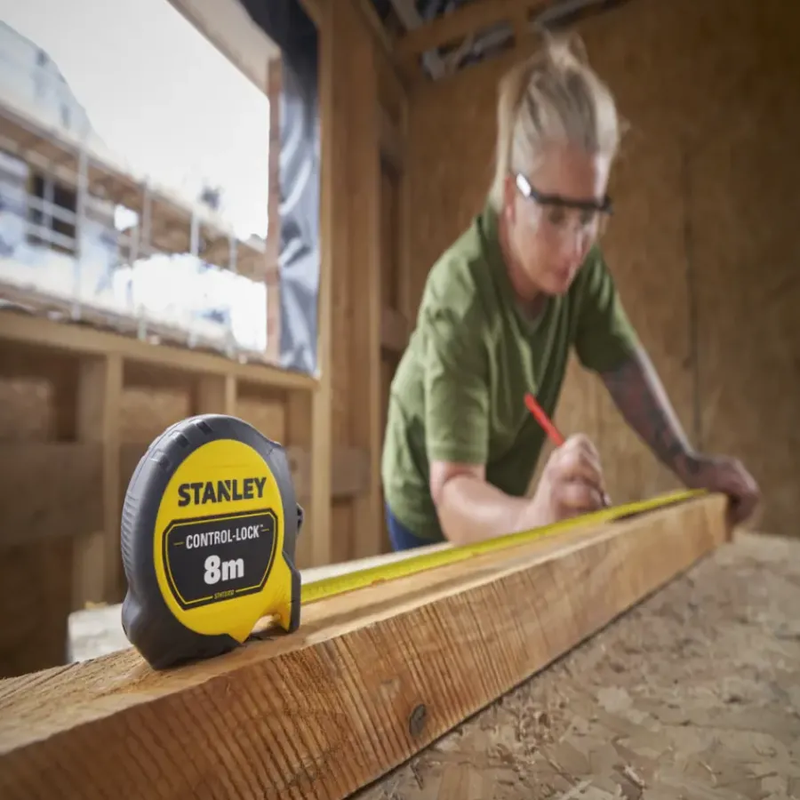 STANLEY rolbandmaat Control-Lock 8 meter Hot
