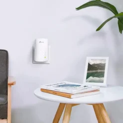 TP-Link WIFI range extender RE200 AC750 Sale